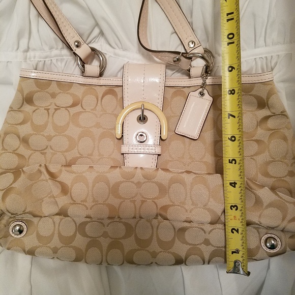 Large Coach purse - Picture 4 of 5